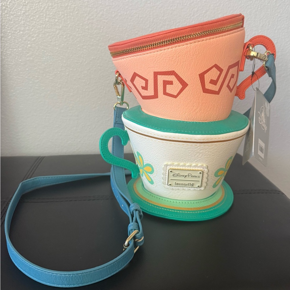 Loungefly Teacup / Alice in Wonderland Crossbody Bag. NWT
